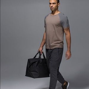 New with tags Lululemon Synth SS Men’s XXL